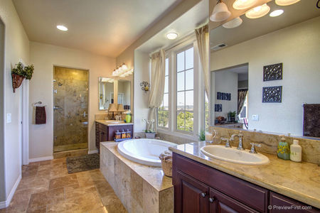 23_5818260_44975--123