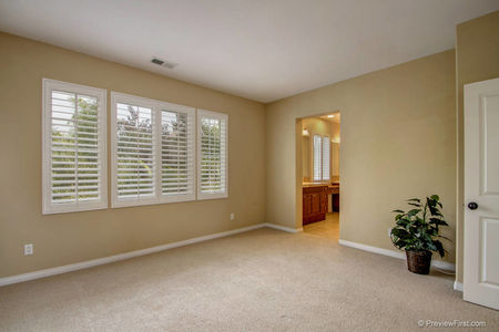 23_6446746_49616-123