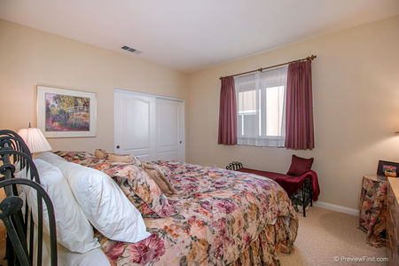 24_8110339_69907_Bpo-69907-124