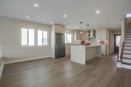 2418-manchester-ave-2-018_web