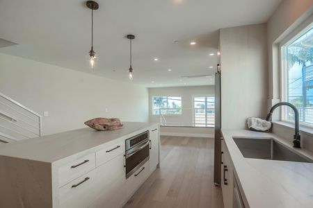 2418-manchester-ave-2-024_web