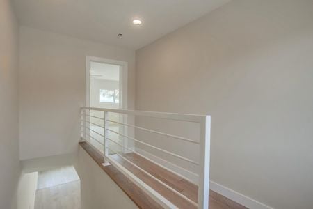 2418-manchester-ave-2-032_web