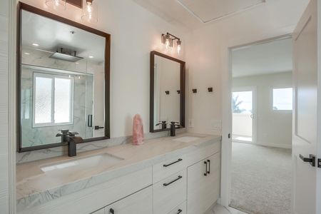 2418-manchester-ave-2-039_web