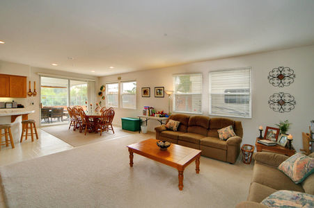 25_3645965_29181-125