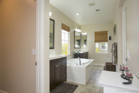 25_6542496_50384_125