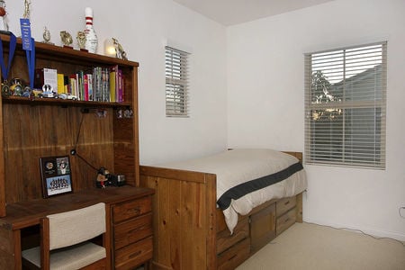 26_2536844_RoselleMdow126