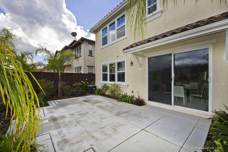 26_5244584_40602-_126