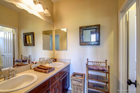 26_5818272_44975--126