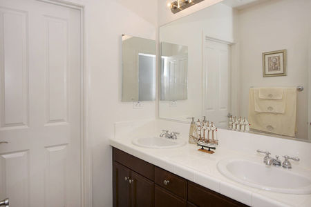 27_2536848_RoselleMdow127