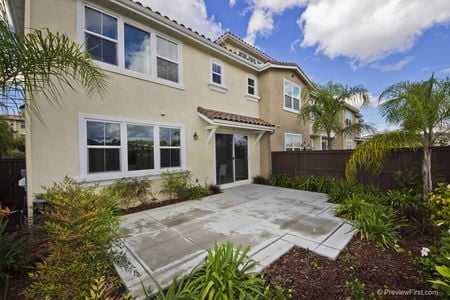 27_5244588_40602-_127