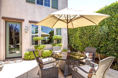 27_5818276_44975--127