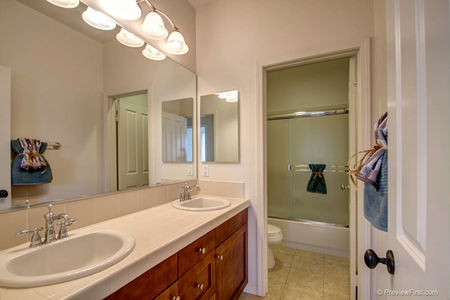 28_6446766_49616-128