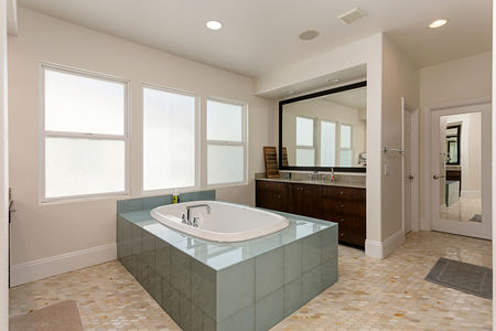 29_9192912_104090_BPO-104090-129