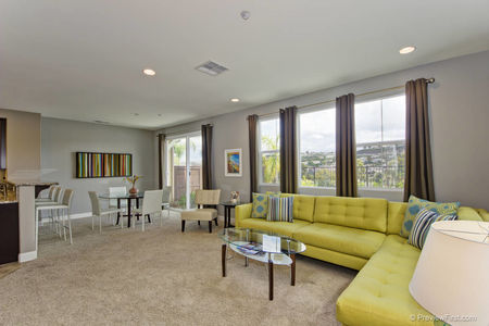 3_5244492_40602-_103