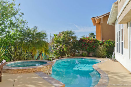 30_5545988_42916-130