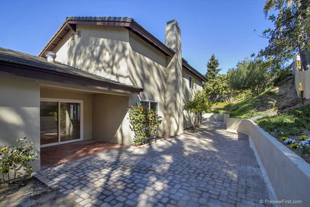 31_5444406_42190-132