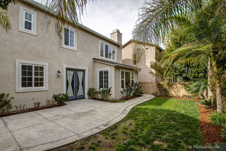 32_6446782_49616-132