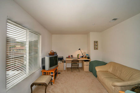 33_3645997_29181-133