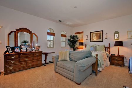 33_3701550_29547-134