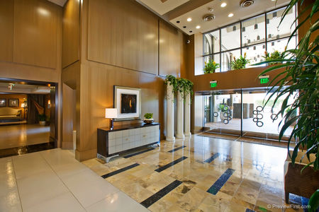 34_8187954_electra---700-w-e-street---92101---105_6175199871_o