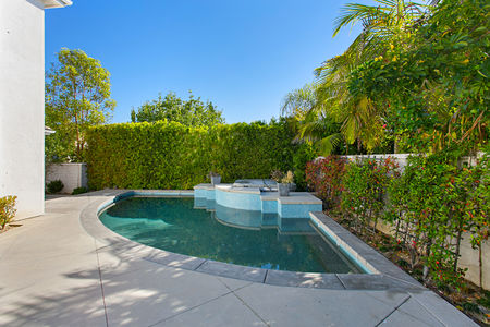 34_9192945_104090_BPO-104090-134