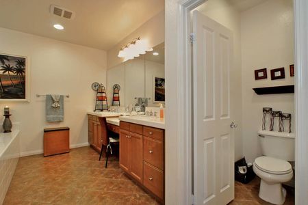 36_3701562_29547-137