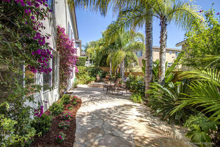 36_5953795_45999-136