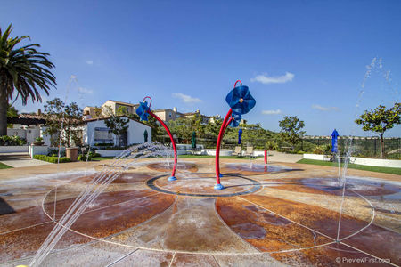 36_6446798_49616-136