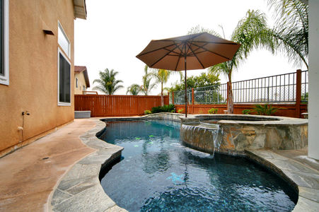 37_3646013_29181-137