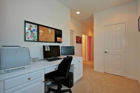 44_3701594_29547-145