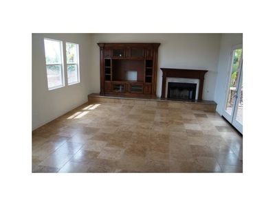 520 Lynwood Family Room