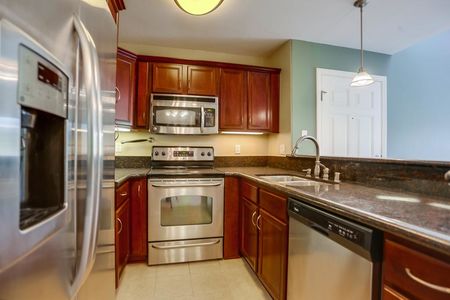 5404-balboa-arms-dr-456-017_1024x682