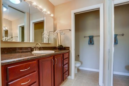 5404-balboa-arms-dr-456-024_1024x682