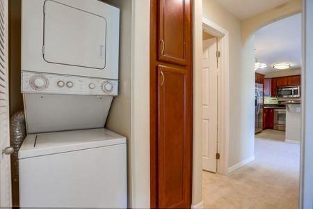 5404-balboa-arms-dr-456-032_1024x682