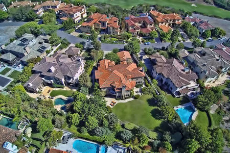 5730 Meadows Del Mar San Diego-small-002-11-503-666x444-72dpi