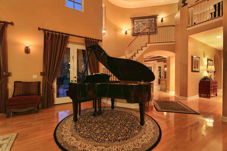 5730 Meadows Del Mar San Diego-small-009-66-08-666x444-72dpi