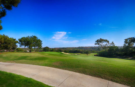 5730 Meadows Del Mar San Diego-small-058-39-04-666x432-72dpi