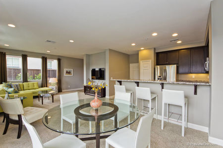 7_5244508_40602-_107