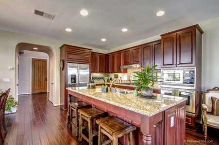 7_5818196_44975--107