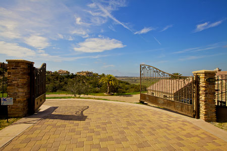 Three Canyon Point 44