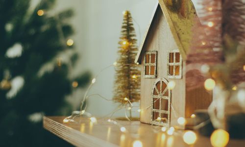 Buying or Selling a Home During the Holidays: Why Timing Might Be in Your Favor