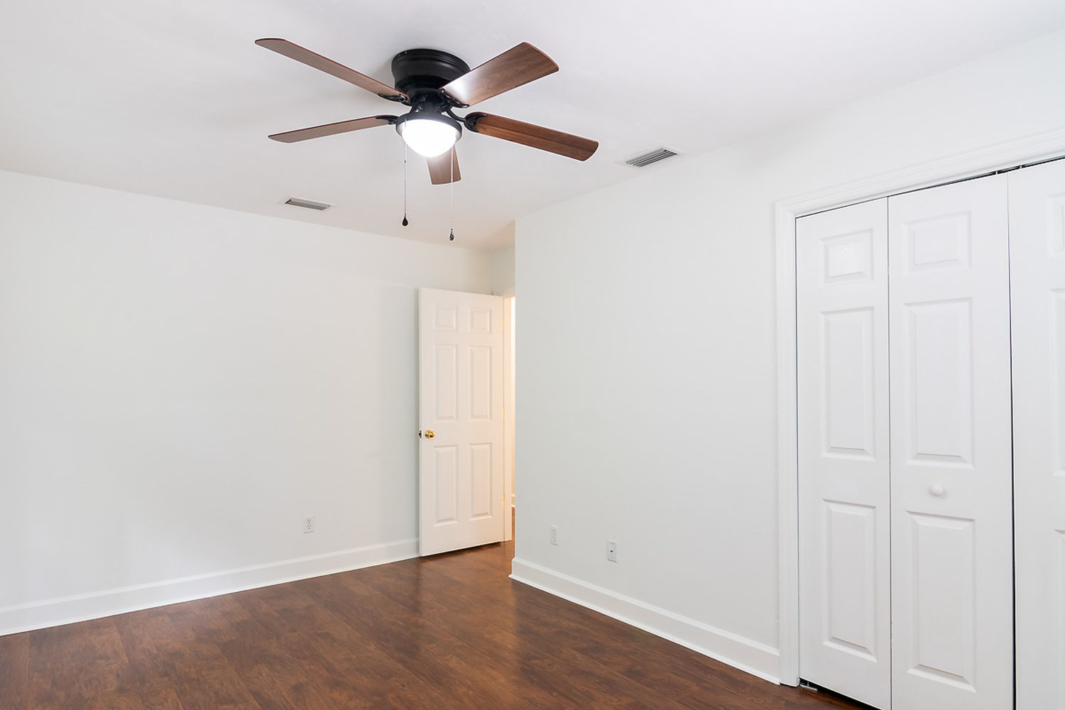 2580 Centerville Ct-1200-32