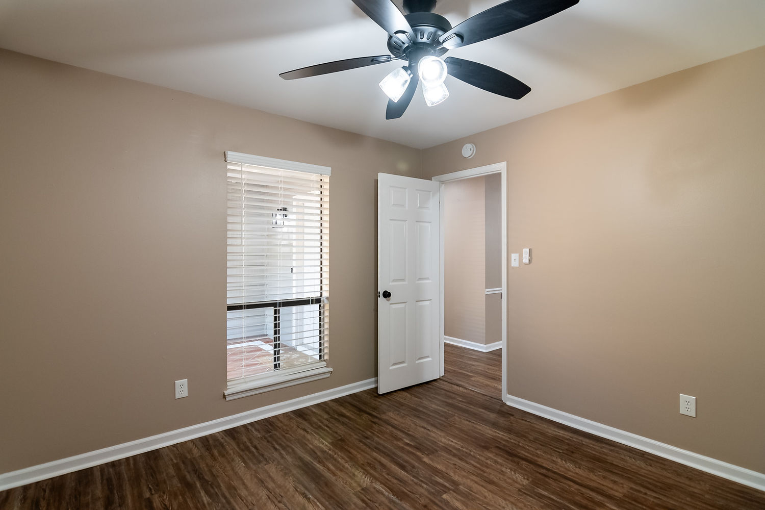 2959 Bayshore Drive-1200-14