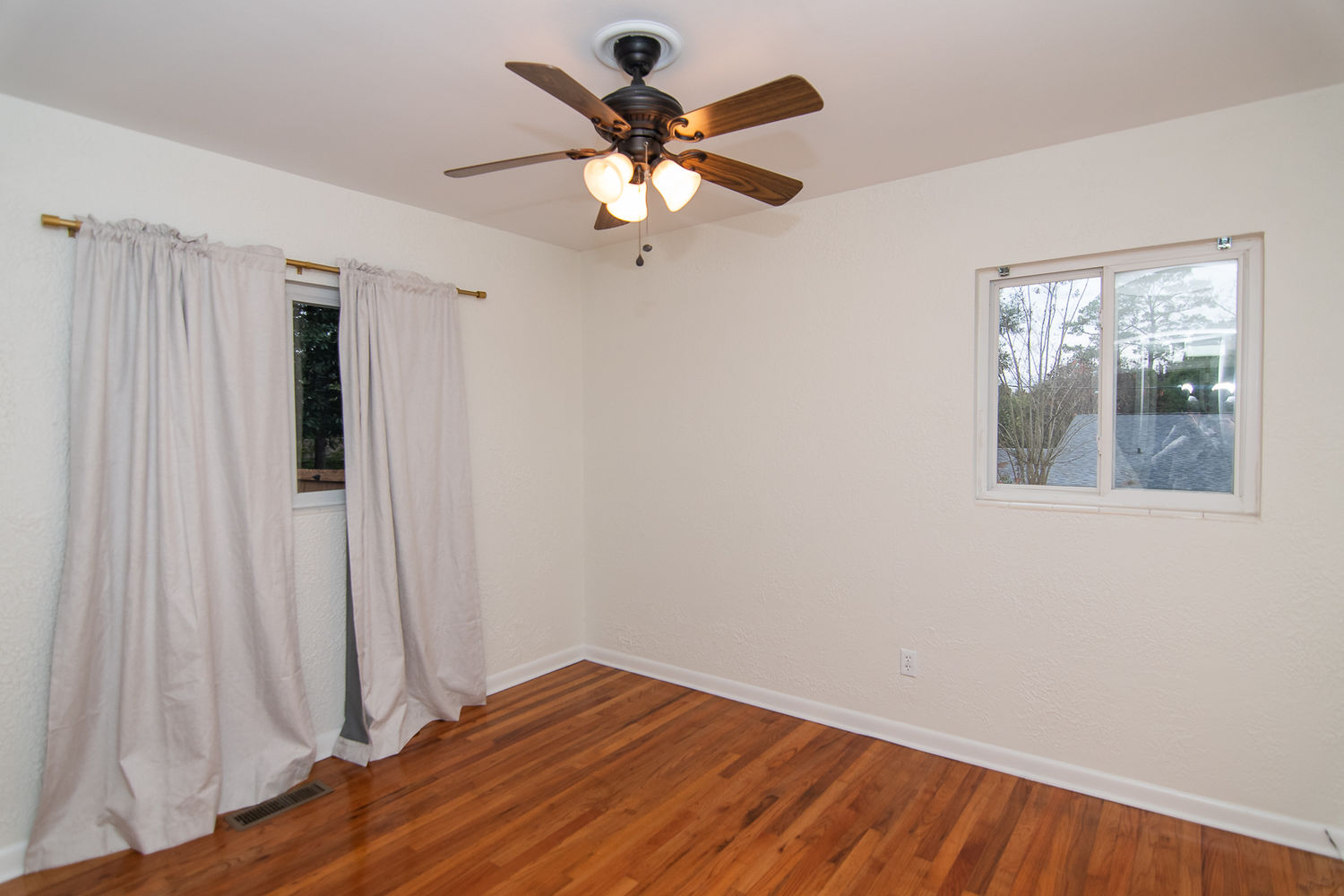 1815 Mayhew Street - 1200px-26