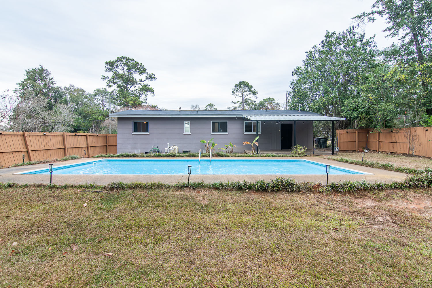 1815 Mayhew Street - 1200px-32