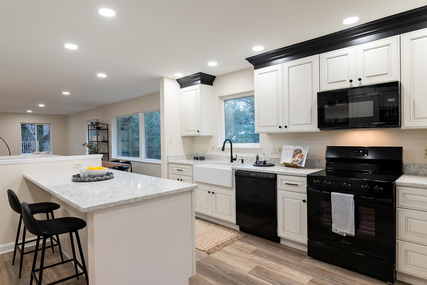 1430 Lucy Street-1800px-53