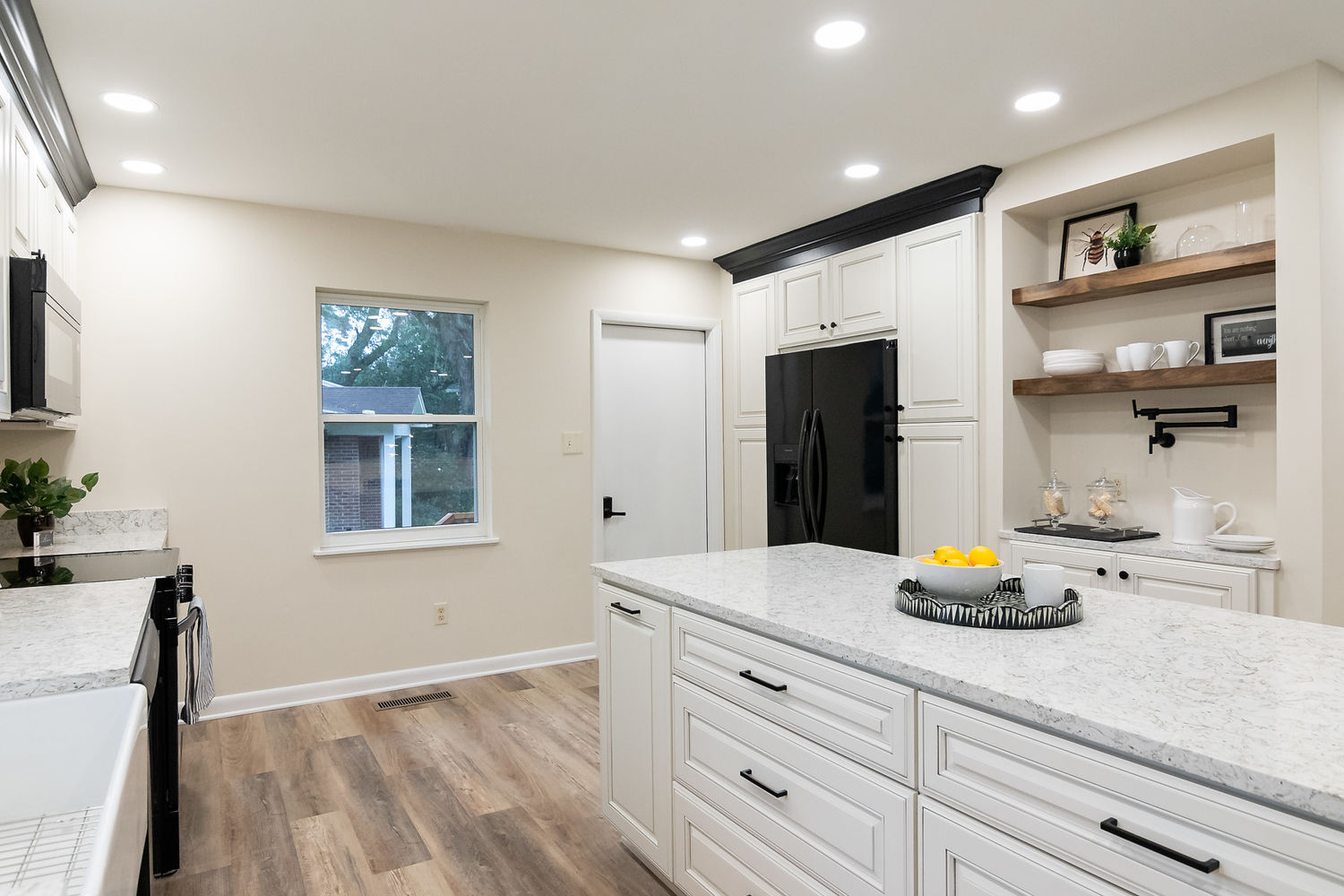 1430 Lucy Street-1800px-57