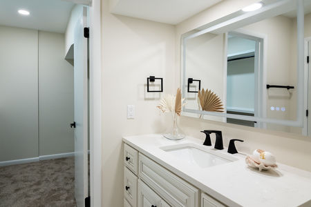 1430 Lucy Street-1800px-75