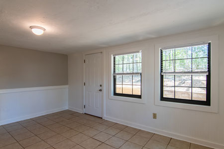 1056 Longstreet Dr-19