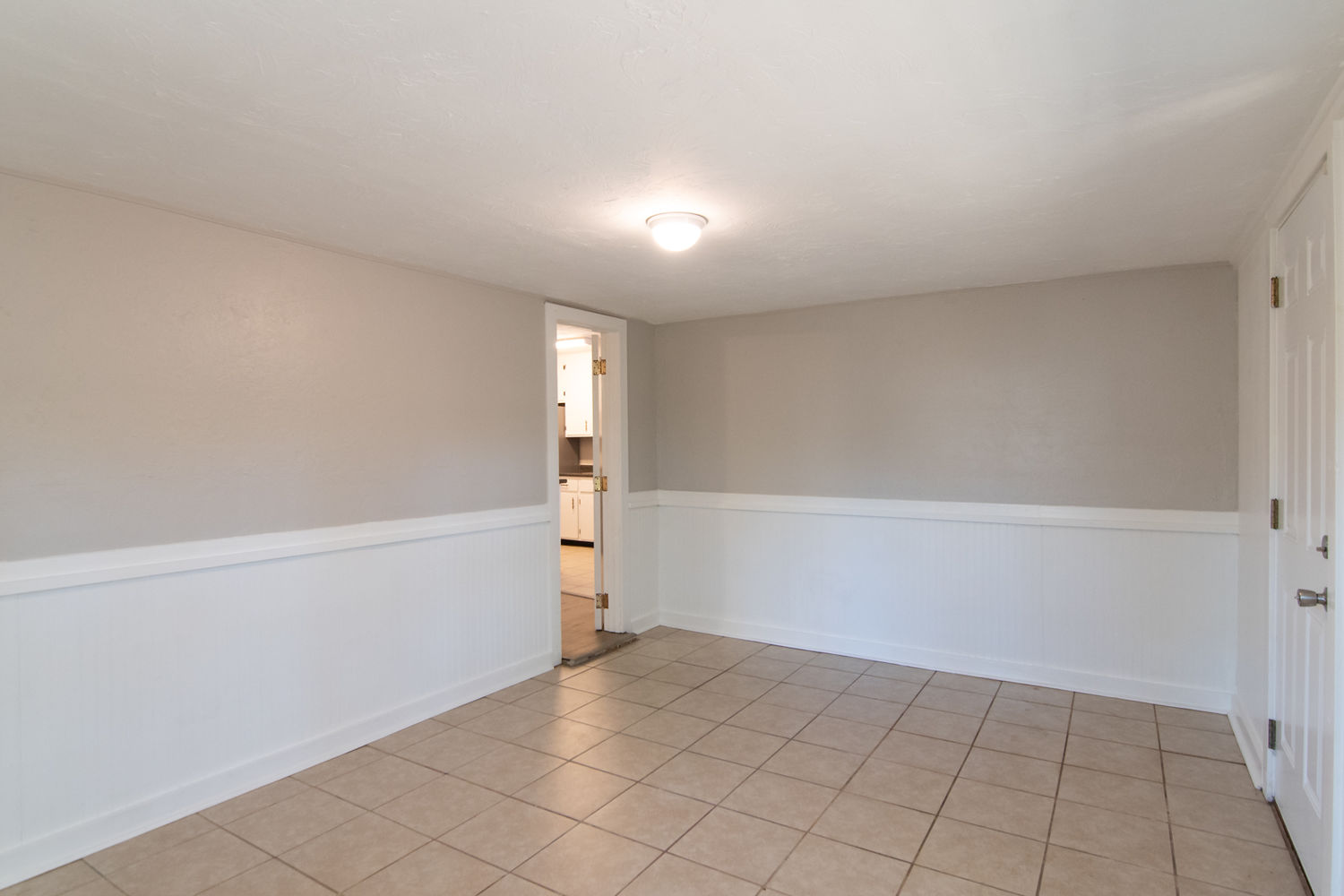 1056 Longstreet Dr-20